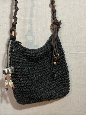 SUN N SAND Black woven straw Crossbody bag. Boho beaded shell charms